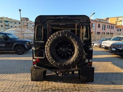 Land Rover Defender 90 2.4 TD4 Soft top E N1 Nero usata Savona