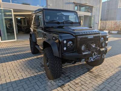 Land Rover Defender 90 2.4 TD4 Soft top E N1 Nero usata Savona