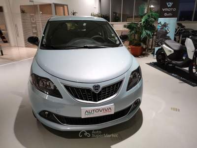 Lancia Ypsilon 1.0 FireFly 5 porte S&S Hybrid Gold Blu/Azzurro usata Riva presso Chieri