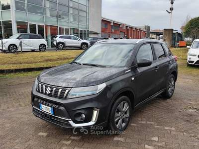 Suzuki Vitara Versione Cool 4x4 Nero usata montorfano