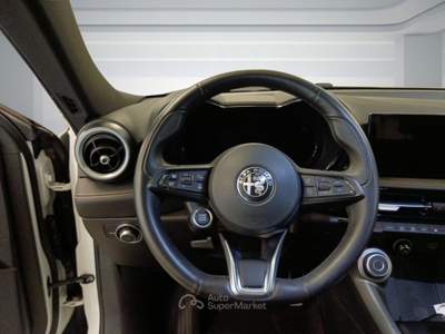 Alfa Romeo Tonale 1.6 diesel 130 CV TCT6 Sprint Bianco usata BOLOGNA
