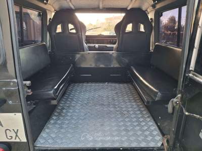 Land Rover Defender Defender V 1990 90 90 2.5 td5 E SW Nero usata Calci