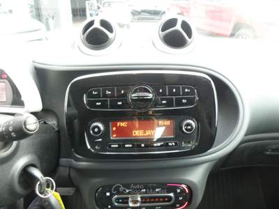 Smart ForTwo Fortwo III 2015 1.0 Passion 71cv twinamic Bianco usata Treviglio