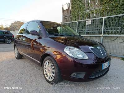 Lancia Ypsilon Argento PREZZO FISSO NO SCONTO,PERFETTA Lilla usata Altamura