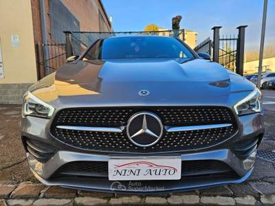 Mercedes-Benz CLA 200d 150cv Shooting Brake Premium AMG Grigio usata Modena