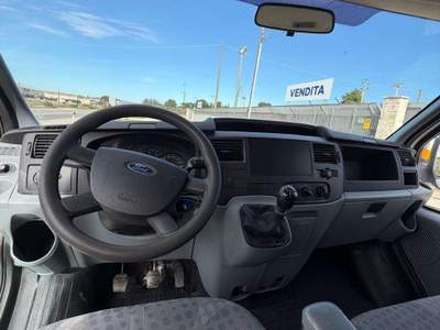 Ford Transit DOPPIA CABINA 7 POSTI CASSONE FISSO Bianco usata Massafra