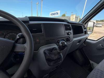Ford Transit DOPPIA CABINA 7 POSTI CASSONE FISSO Bianco usata Massafra