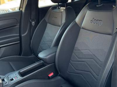 Jeep Avenger 100 CV MHEV Summit Nero usata SOMMA VESUVIANA