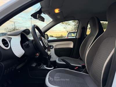 Renault Twingo 1.0 nuovo mod Intens Limited Bianco usata Roma
