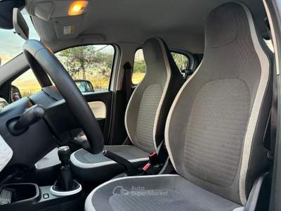 Renault Twingo 1.0 nuovo mod Intens Limited Bianco usata Roma