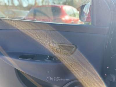 Lancia Ypsilon  - ypsilon 1.0 firefly hybrid gold s&s 70cv 5p.ti Nero usata Roma