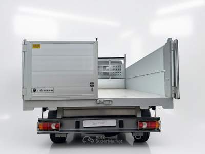 Peugeot Boxer KM 0  RIBALTABILE TRILATERALE 165 CV Argento usata Venezia