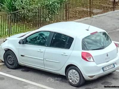 Renault Clio 20TH Bianco usata GRADARA