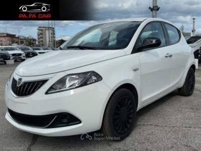 Lancia Ypsilon Ypsilon 1.0 FireFly 5p.S&S Hybrid Silver Bianco usata RIMINI