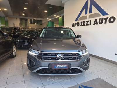 Volkswagen T-Roc T-Roc 2.0 TDI SCR 150 CV DSG Life Grigio usata SAN MICHELE SALENTINO