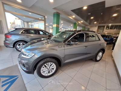 Volkswagen T-Roc T-Roc 2.0 TDI SCR 150 CV DSG Life Grigio usata SAN MICHELE SALENTINO