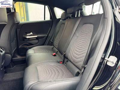 Mercedes-Benz GLA 200 d Automatic Sport Plus Bianco usata Sant'Anastasia
