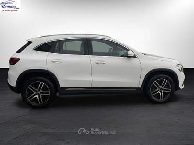 Mercedes-Benz GLA 200 d Automatic Sport Plus Bianco usata Sant'Anastasia