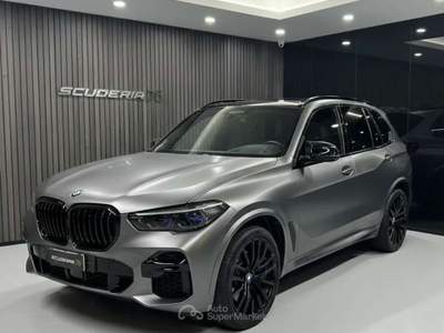 BMW X5 X5 *Possibilità Noleggio No Scoring* X5 xdrive30d mhev 48V Msport auto Nero usata Milano