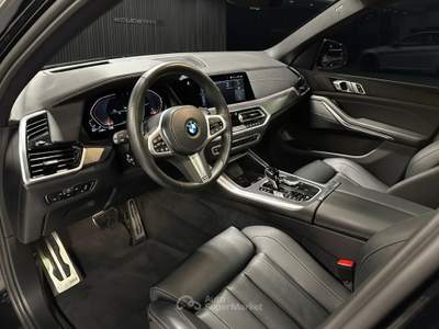 BMW X5 X5 *Possibilità Noleggio No Scoring* X5 xdrive30d mhev 48V Msport auto Nero usata Milano