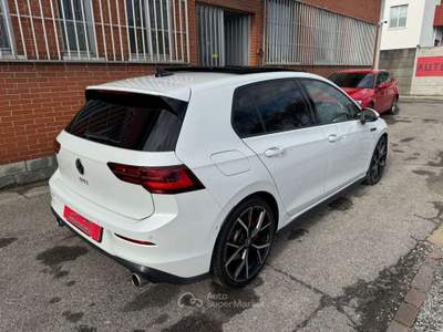 Volkswagen Golf 2.0 tsi Gti Performance 245cv dsg Bianco usata Cernusco sul Naviglio