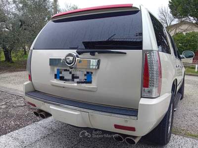Cadillac Escalade 8 Posti - GPL - Tagliando/cambio automatico nuovo alla consegna! Bianco usata Prato