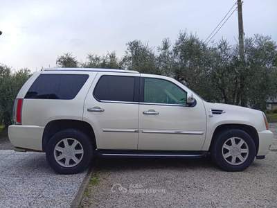 Cadillac Escalade 8 Posti - GPL - Tagliando/cambio automatico nuovo alla consegna! Bianco usata Prato