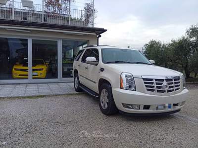 Cadillac Escalade 8 Posti - GPL - Tagliando/cambio automatico nuovo alla consegna! Bianco usata Prato