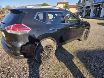Nissan X-Trail X-Trail III 2014 2.0 dci Acenta 4wd xtronic Nero usata Rodengo Saiano