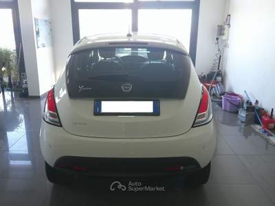 Lancia Ypsilon 0.9 t.air Elefantino Blu ecochic metano Bianco usata Formigine