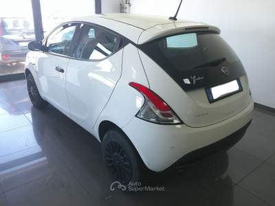 Lancia Ypsilon 0.9 t.air Elefantino Blu ecochic metano Bianco usata Formigine