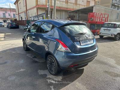 Lancia Ypsilon LANCIA YPSILON Blu/Azzurro usata Castellammare di Stabia