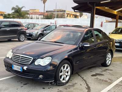 Mercedes-Benz Classe C Mercedes classe c 220 Blu/Azzurro usata Qualiano