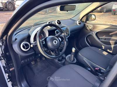 Smart ForFour 70 1.0 twinamic Passion Bianco usata Roma