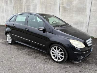 Mercedes-Benz Classe B 2.0 DIESEL 109CV *NEOPATENTATI* Nero usata Grumello del Monte