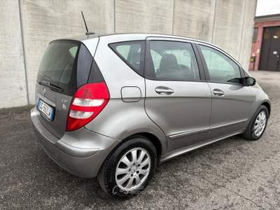 Mercedes-Benz Classe A 2.0 DIESEL 109CV *NEOPATENTATI* Bronzo usata Grumello del Monte