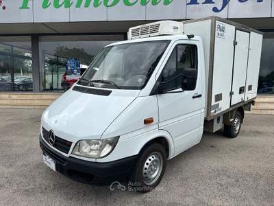 Mercedes-Benz Sprinter MERCEDES FRIGO 2.2 TD Bianco usata Pignataro Interamna