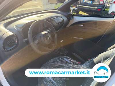 Toyota Aygo X 1.0 Trend 72cv KM0 ITA NO VINCOLI Bianco usata Roma