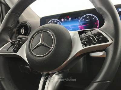 Mercedes-Benz Classe GLB Glb 180 d advanced auto Bianco usata Cuneo