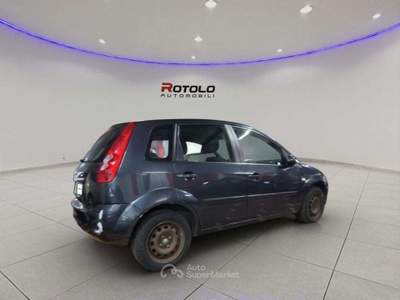 Ford Fiesta Fiesta 1.2 16V 5p. Ghia Grigio usata Torino