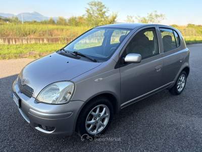 Toyota Yaris 1.3 Benzina 87CV *NEOPATENTATI* Grigio usata Grumello del Monte