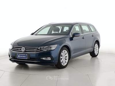 Volkswagen Passat variant 2.0 tdi scr evo 150cv business dsg Blu/Azzurro usata Orzinuovi