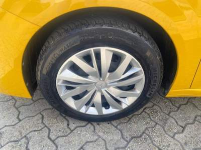 Peugeot 208 LIKE 5P **PREZZO FISSO E TRASPARENTE** Giallo usata Boves