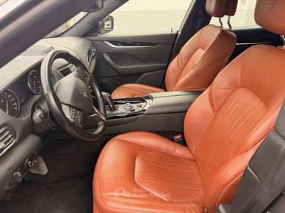 Maserati Levante Levante 2021 2.0 mhev Executive 330cv auto Grigio usata Desio