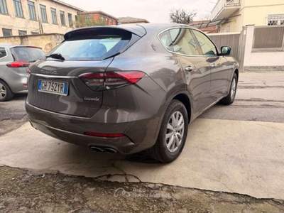 Maserati Levante Levante 2021 2.0 mhev Executive 330cv auto Grigio usata Desio