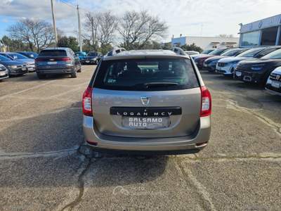 Dacia Logan Logan MCV 1.5 dCi 8V 90 CV Lauréate Grigio usata San Michele Salentino