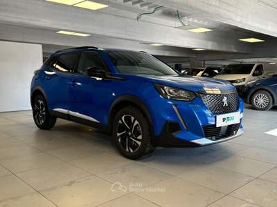Peugeot 2008 BlueHDi 130 EAT8 Allure Pack S/S aut. Blu/Azzurro usata Milano