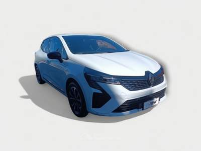 Renault Clio Full Hybrid E-Tech 145 CV 5 porte Techno Bianco usata Pisa