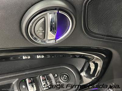 MINI Clubman Mini Cooper D Busin.Countryman ALL4 Aut. Nero usata Civita Castellana