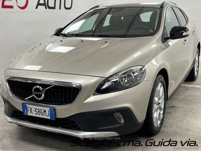 Volvo V40 Cross Country V40 Cross Country D2 Geartronic Business Beige usata Civita Castellana